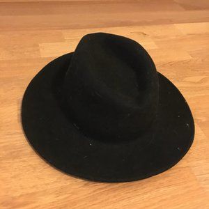 Vintage Minnetonka Moccasin Wool Hat